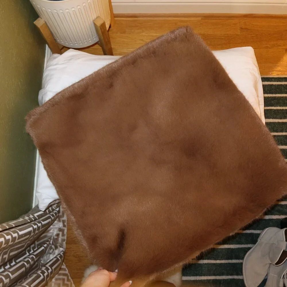 Pottery Barn Faux Mink Pillow Cover & Insert [Euro Size, 24x24] **NWT** - Picture 4 of 10